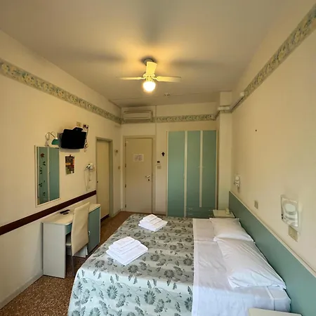 Urania Nuova Gestione Hotel Rímini