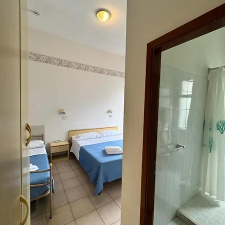 Urania Nuova Gestione Отель 3*