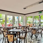 Hotel Urania Nuova Gestione 3*