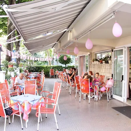 Hotel Urania Nuova Gestione