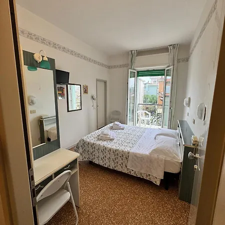 Urania Nuova Gestione 3*