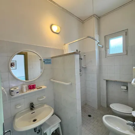 Urania Nuova Gestione 3*