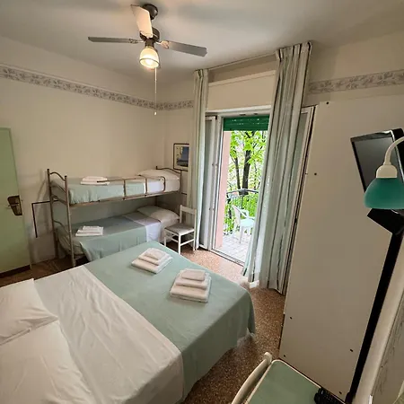 Hotel Urania Nuova Gestione 3*