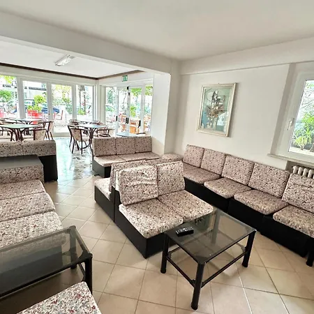 Hotel Urania Nuova Gestione