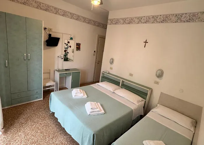 Urania Nuova Gestione Hotel 3*