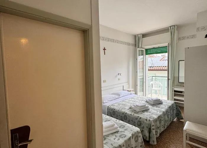 Hotel Urania Nuova Gestione 3*