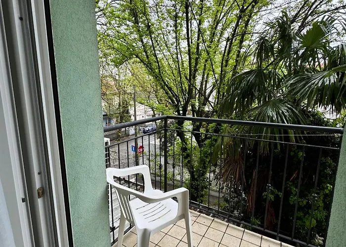 Urania Nuova Gestione 3*