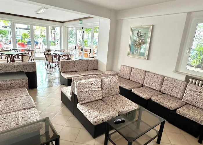 Hotel Urania Nuova Gestione